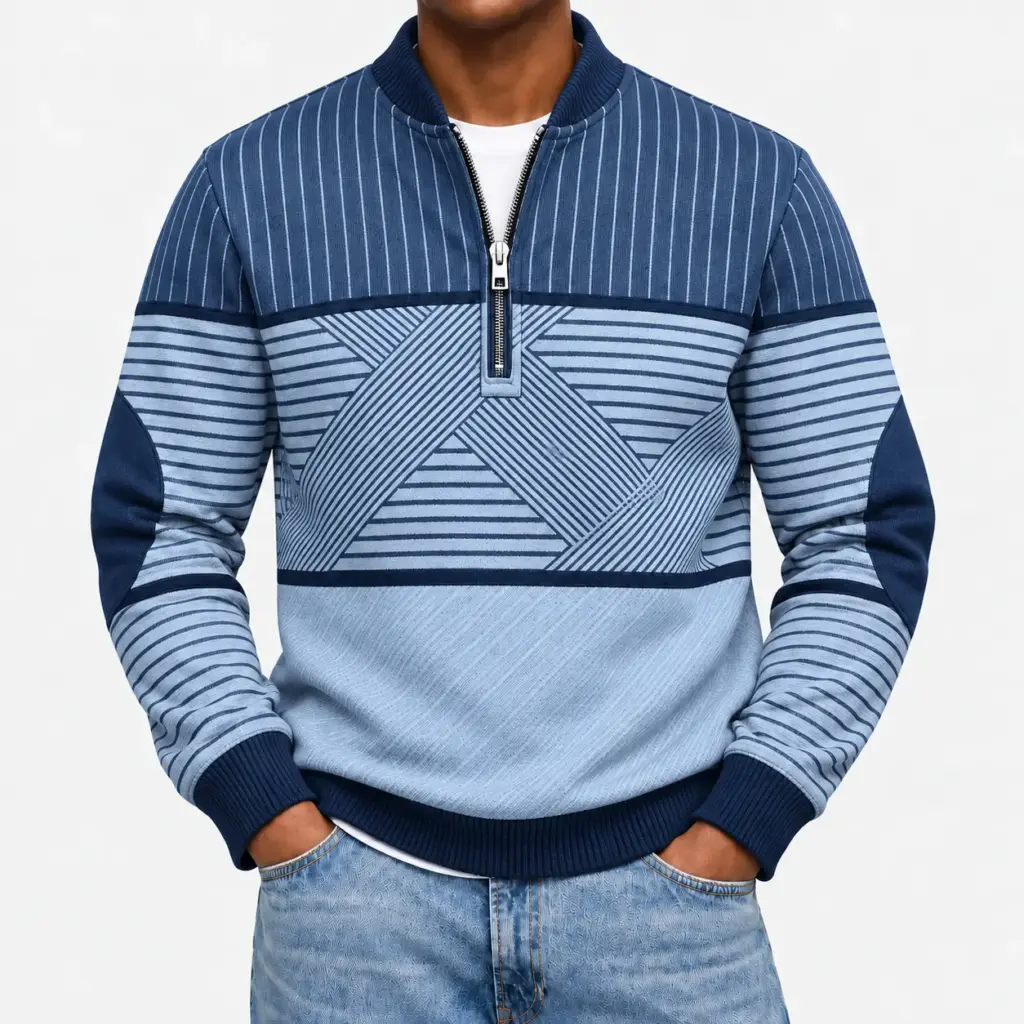 Sweater met halve rits en print voor heren in blauw, gedragen met een lichte jeans